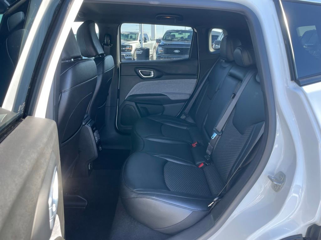 Used 2024 Jeep Compass Latitude image 8