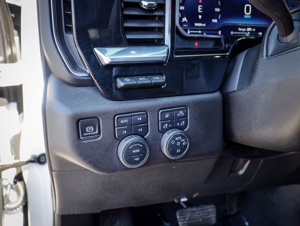 Used 2025 Chevrolet Silverado 2500 High Country w/ High Country Premium Package AWD/4WD image 22