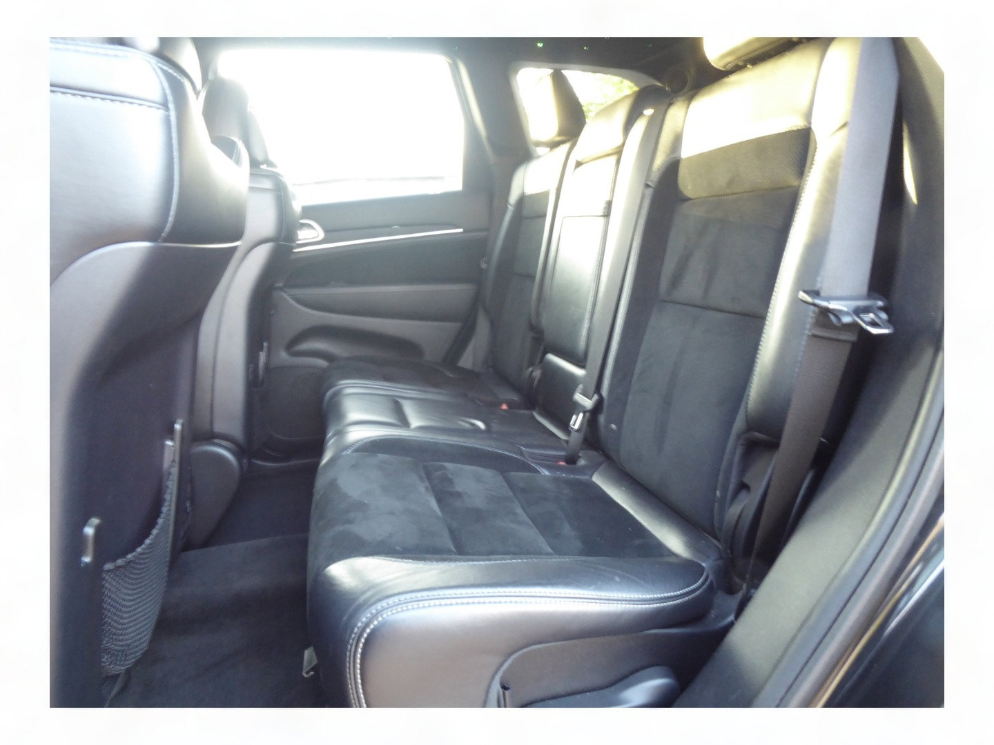 Used 2012 Jeep Grand Cherokee SRT8 w/ Luxury Group II image 16