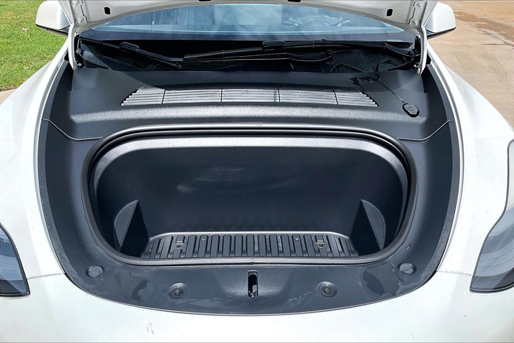 Used 2022 Tesla Model Y Performance AWD/4WD image 13