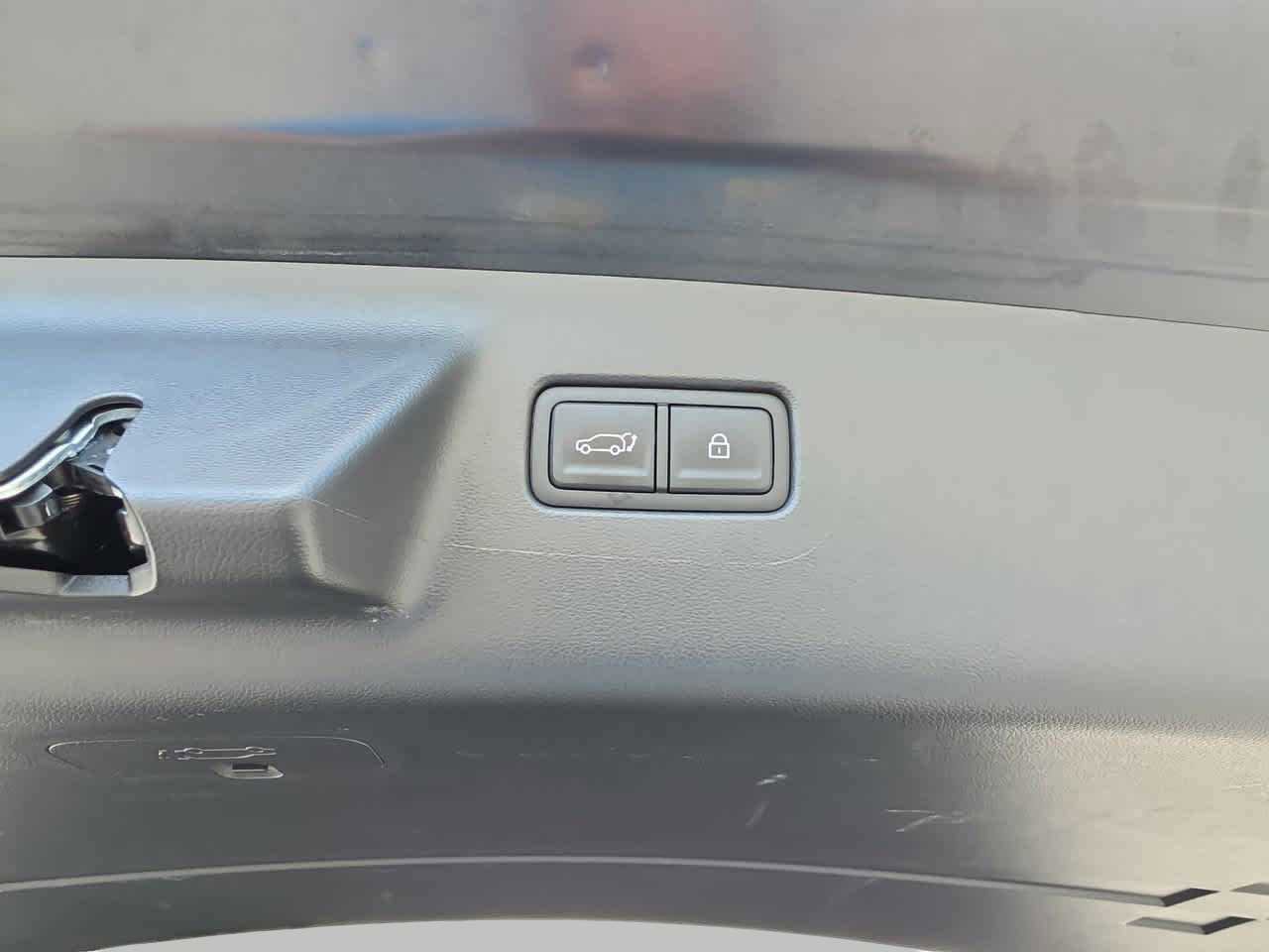 Used 2024 Hyundai Santa Fe XRT image 8