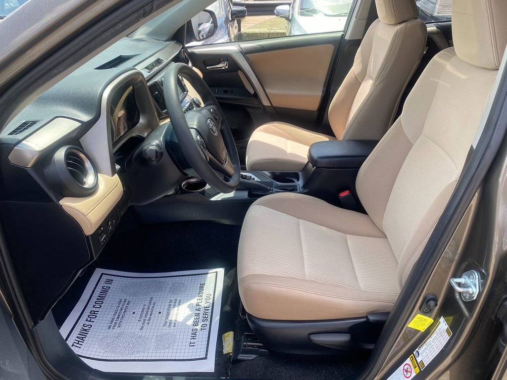 Used 2015 Toyota RAV4 XLE image 28