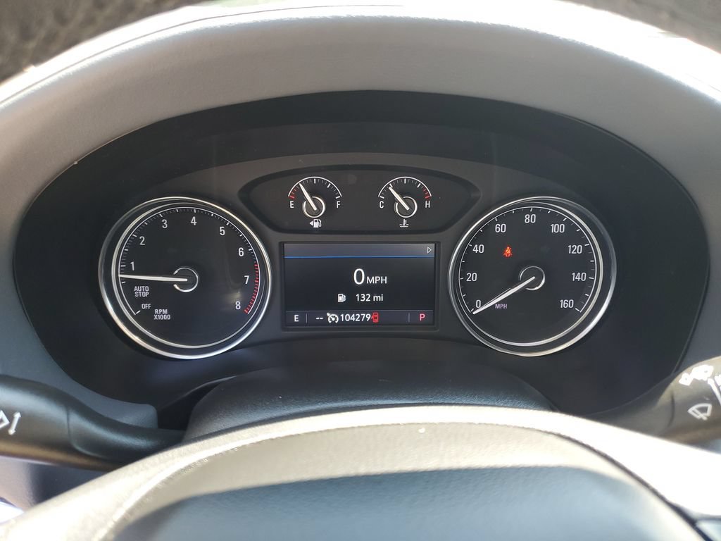 Used 2021 Buick Enclave Essence FWD image 17