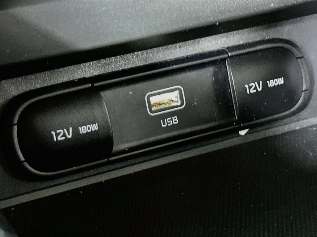 Used 2023 Kia Soul LX FWD image 32
