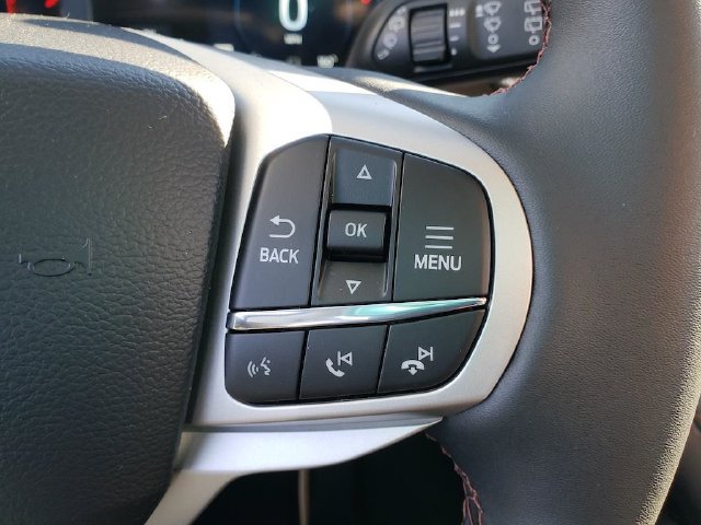 New 2026 Ford Explorer Active RWD image 14