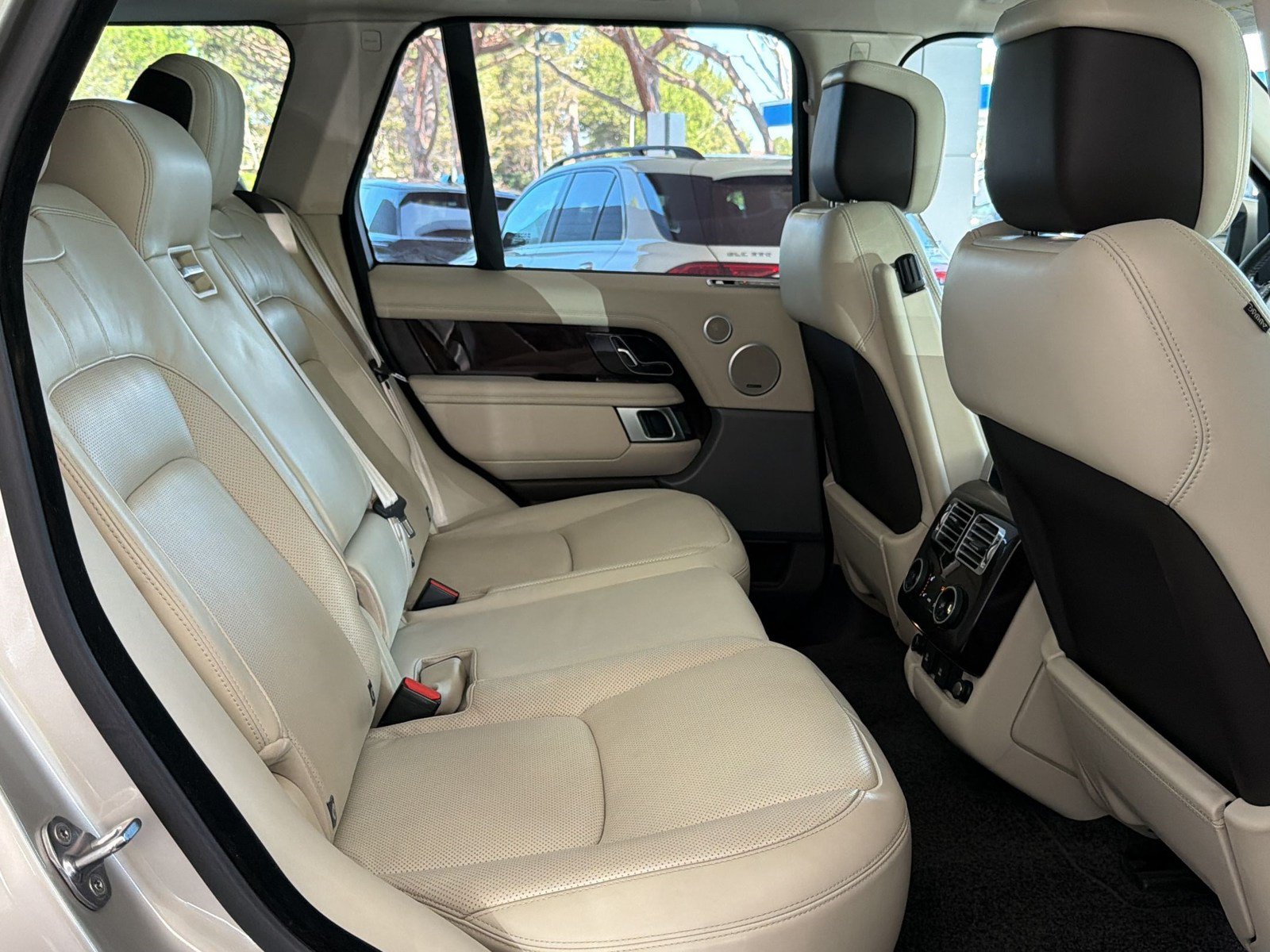 Used 2018 Land Rover Range Rover HSE AWD/4WD image 31