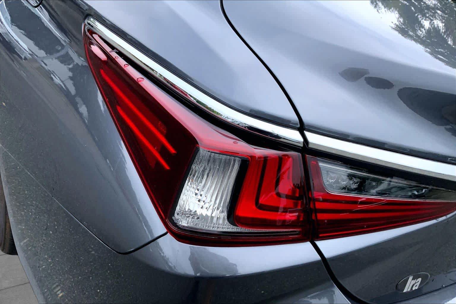 Used 2024 Lexus ES 350 w/ Premium Package FWD image 29