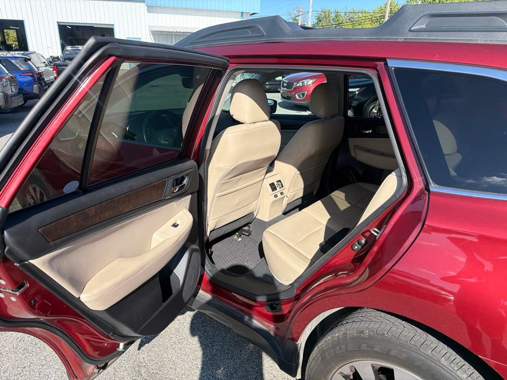 Used 2017 Subaru Outback 3.6R Limited AWD/4WD image 11