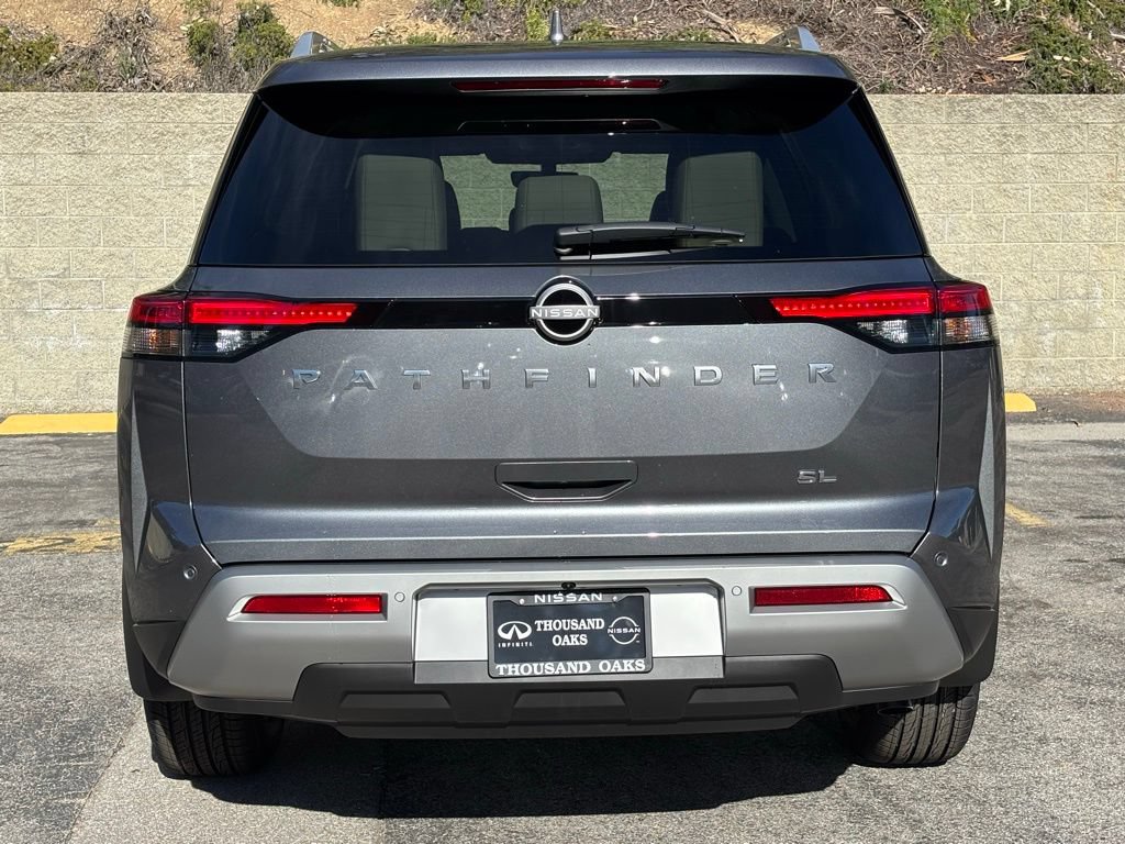 New 2025 Nissan Pathfinder SL FWD image 4