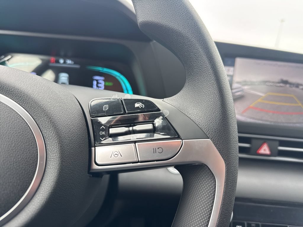 New 2026 Hyundai Elantra Hybrid FWD image 16