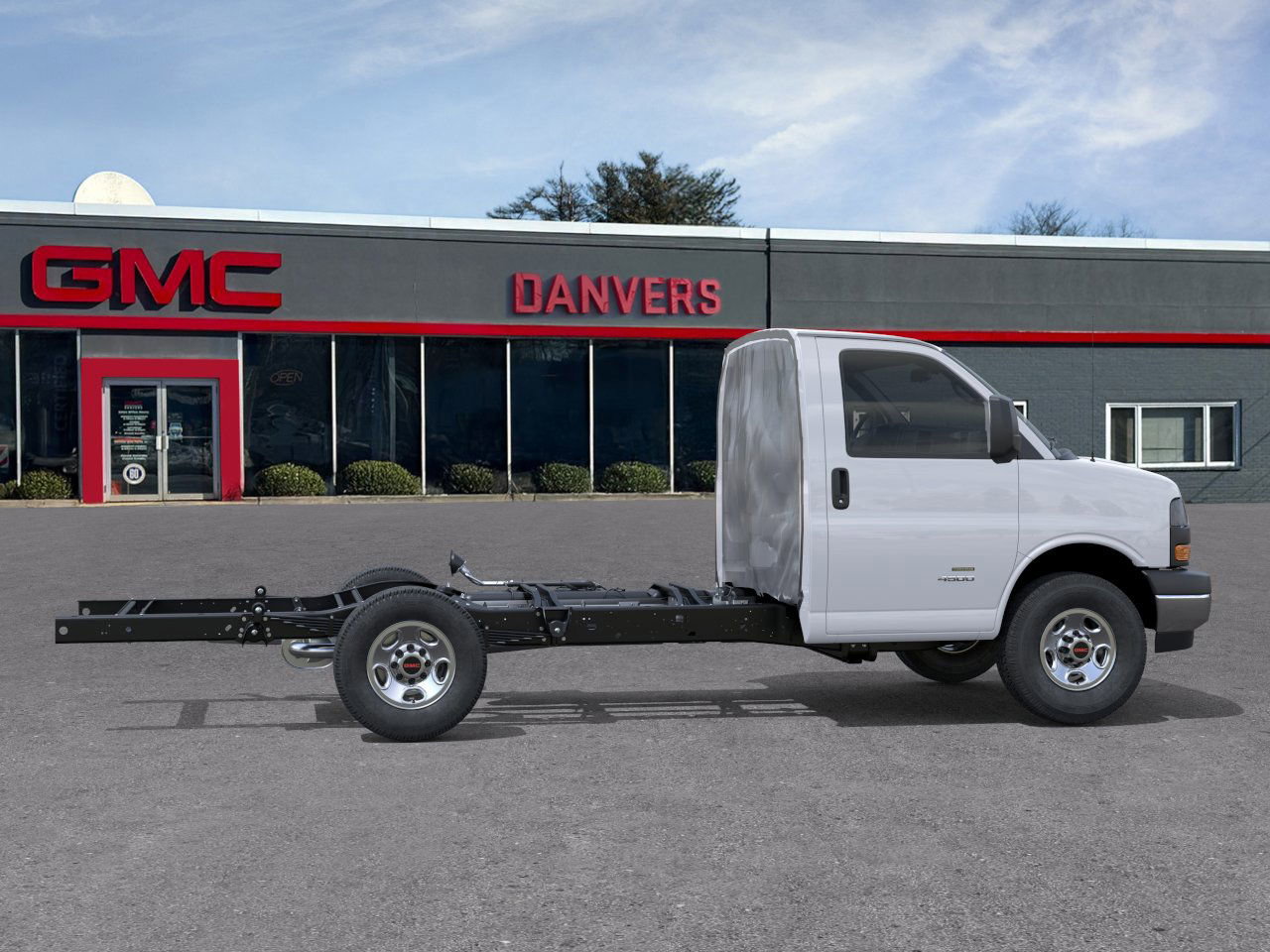 New 2025 GMC Savana 3500 w/ Power Convenience Package image 28
