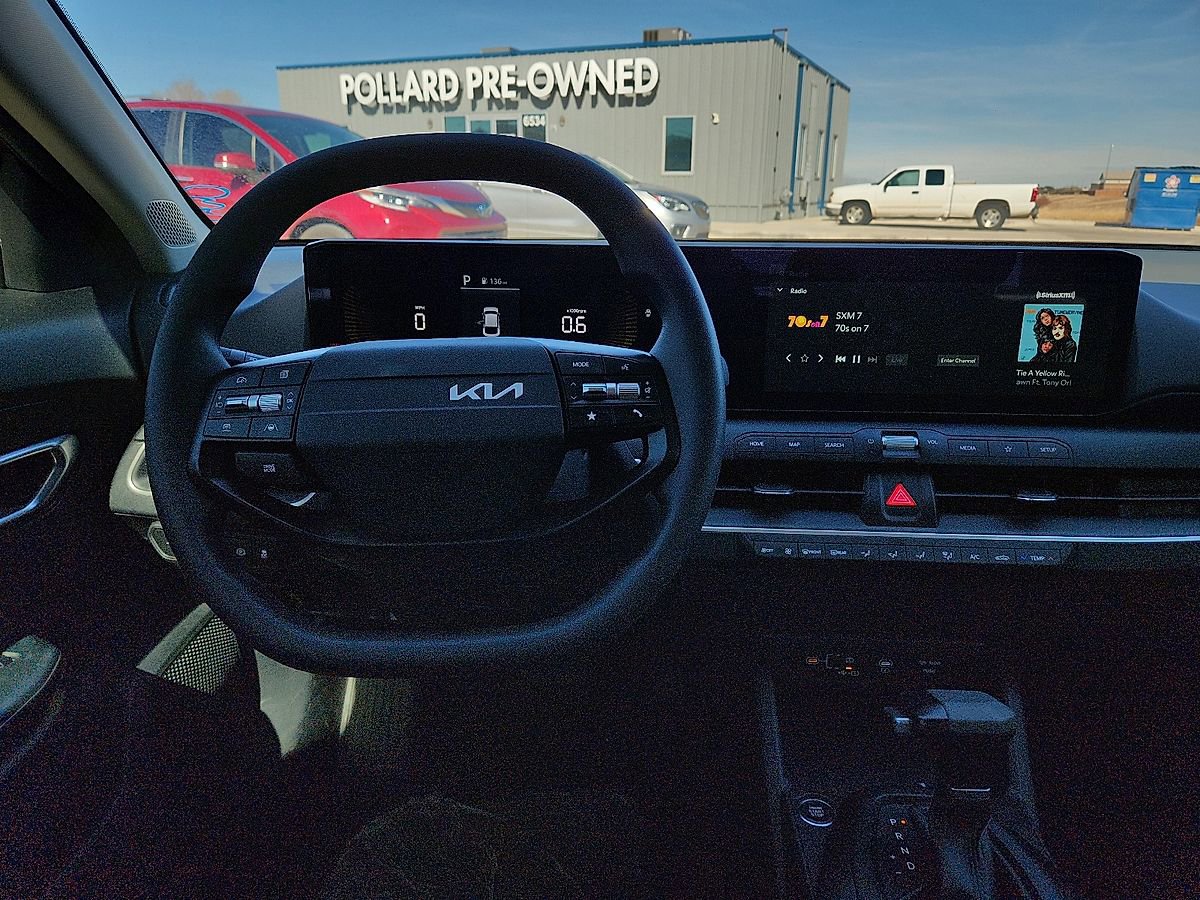 Used 2025 Kia K4 LXS image 6