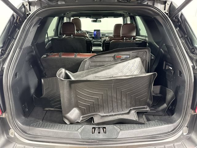 Used 2020 Ford Explorer Platinum w/ Premium Technology Package AWD/4WD image 35