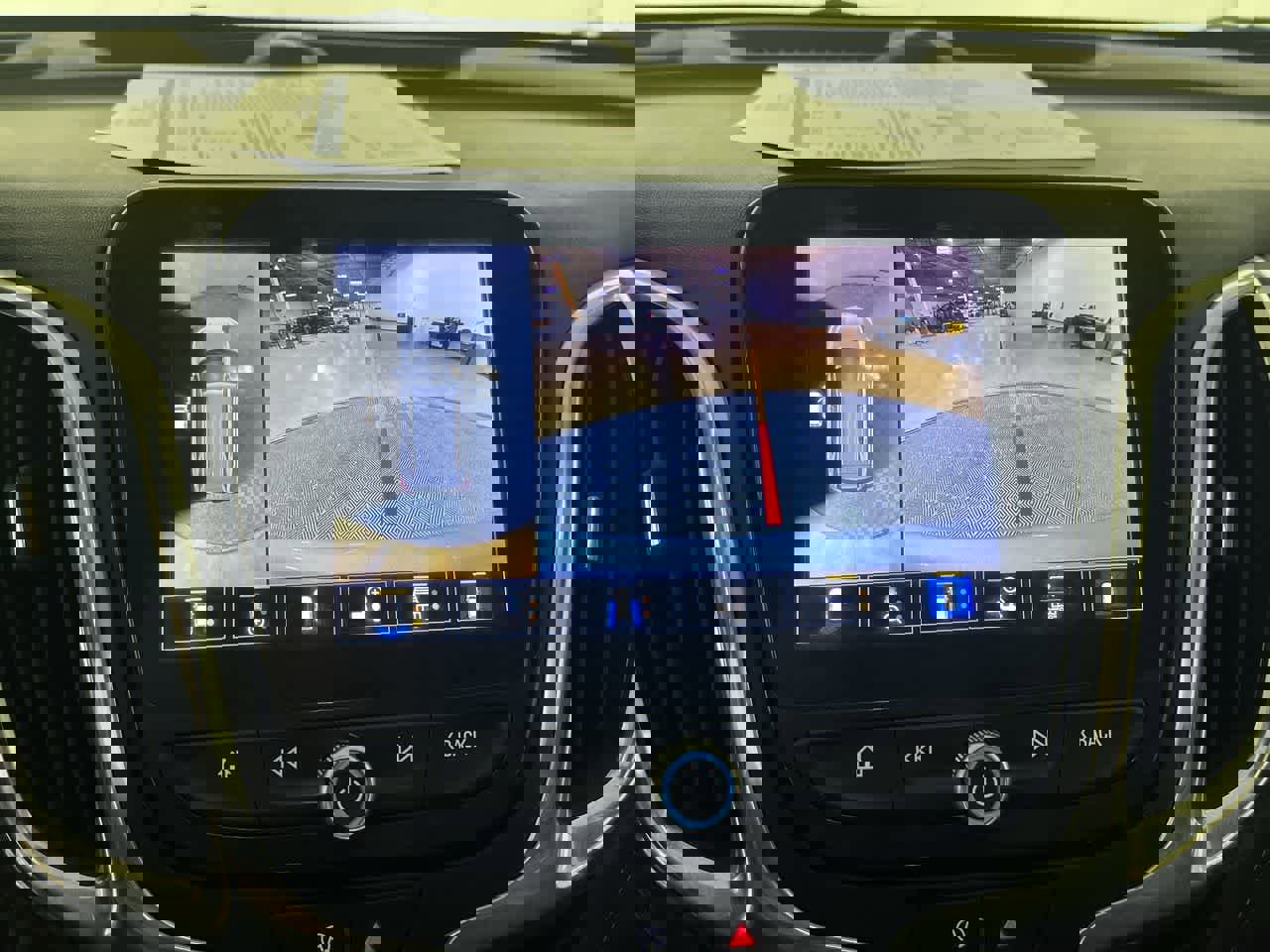 Used 2023 Chevrolet Equinox Premier image 19