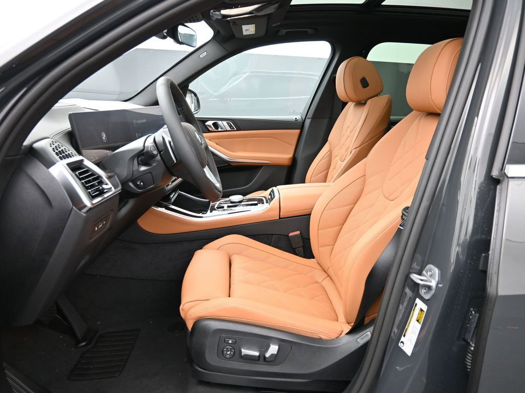 New 2026 BMW X5 sDrive40i w/ Parking Assistance Package RWD image 12