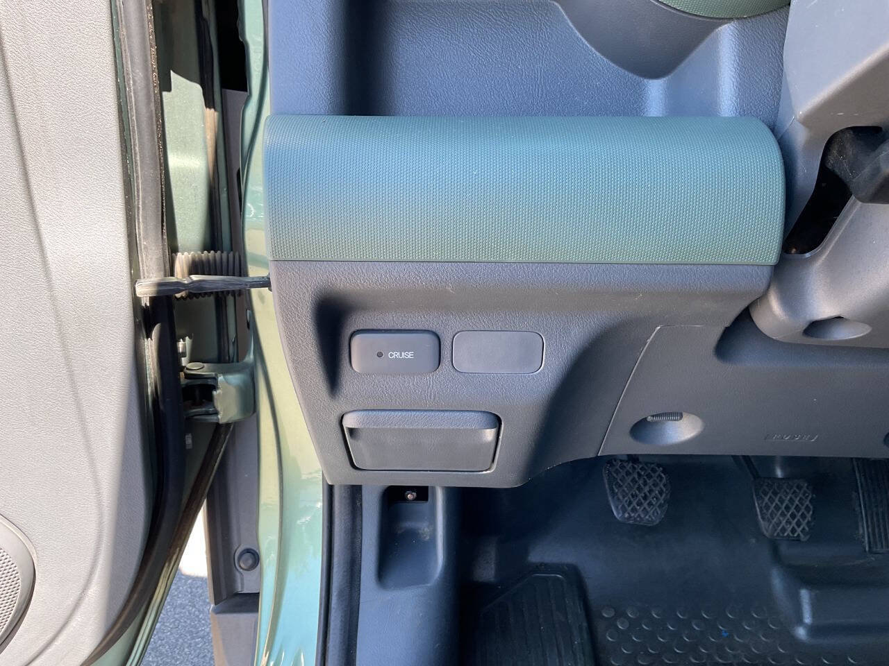 Used 2004 Honda Element EX image 16