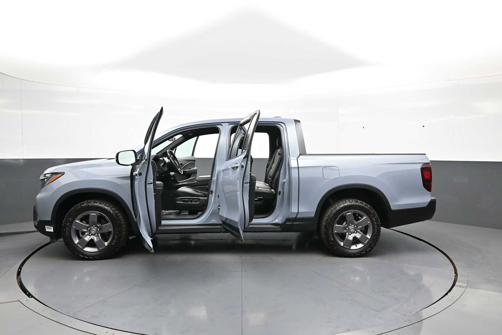 Certified 2024 Honda Ridgeline TrailSport image 43