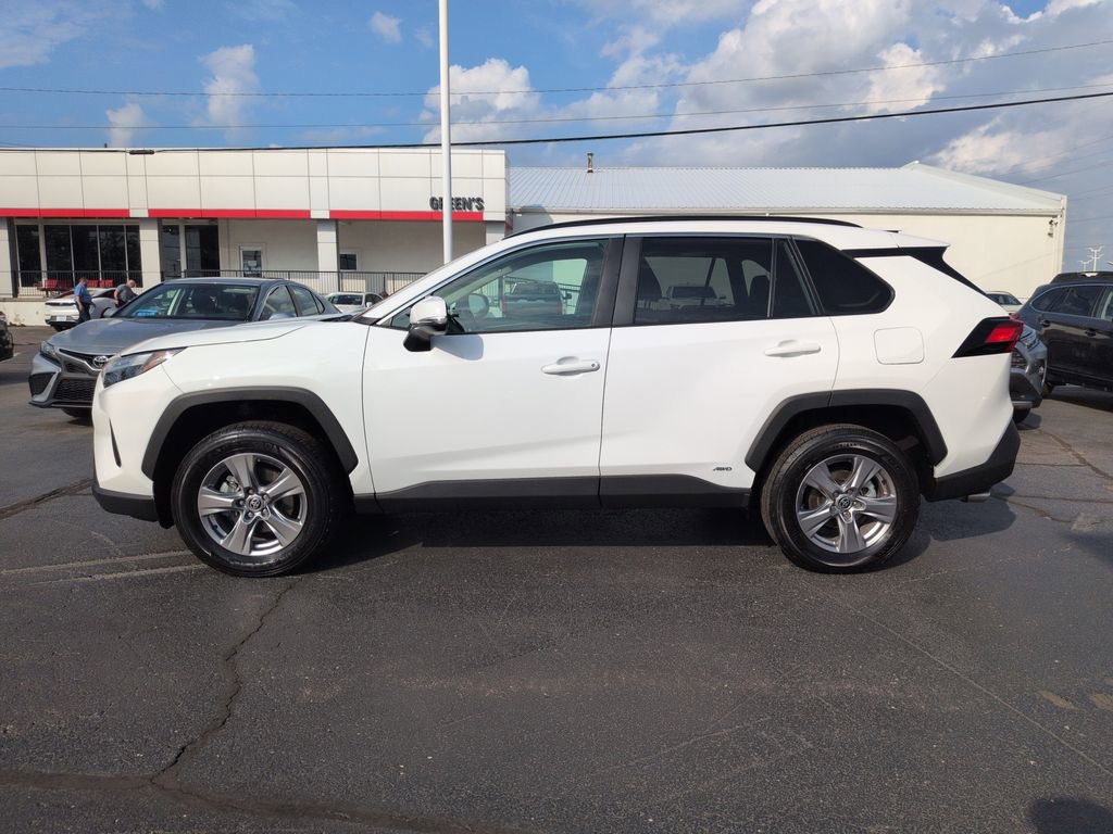 Certified 2025 Toyota RAV4 XLE AWD/4WD image 2