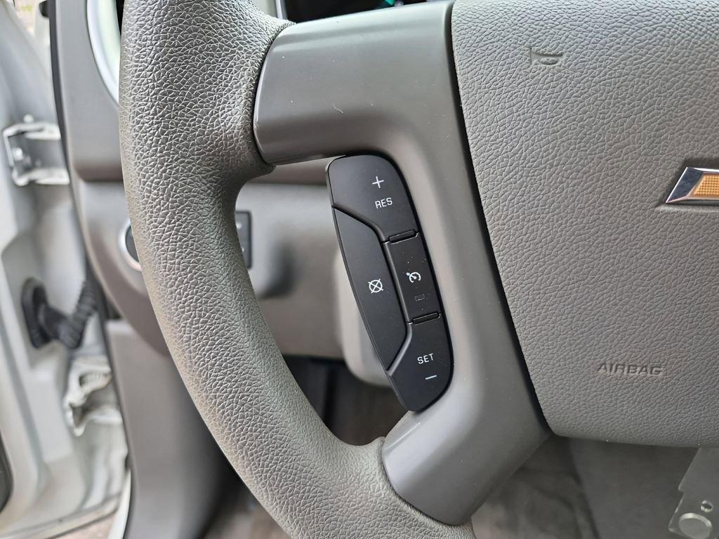 Used 2015 Chevrolet Traverse LS FWD image 34