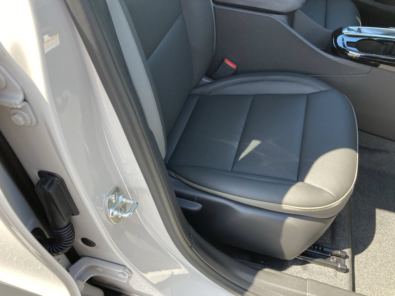 New 2026 Chevrolet Trax ACTIV w/ Sunroof Package FWD image 16
