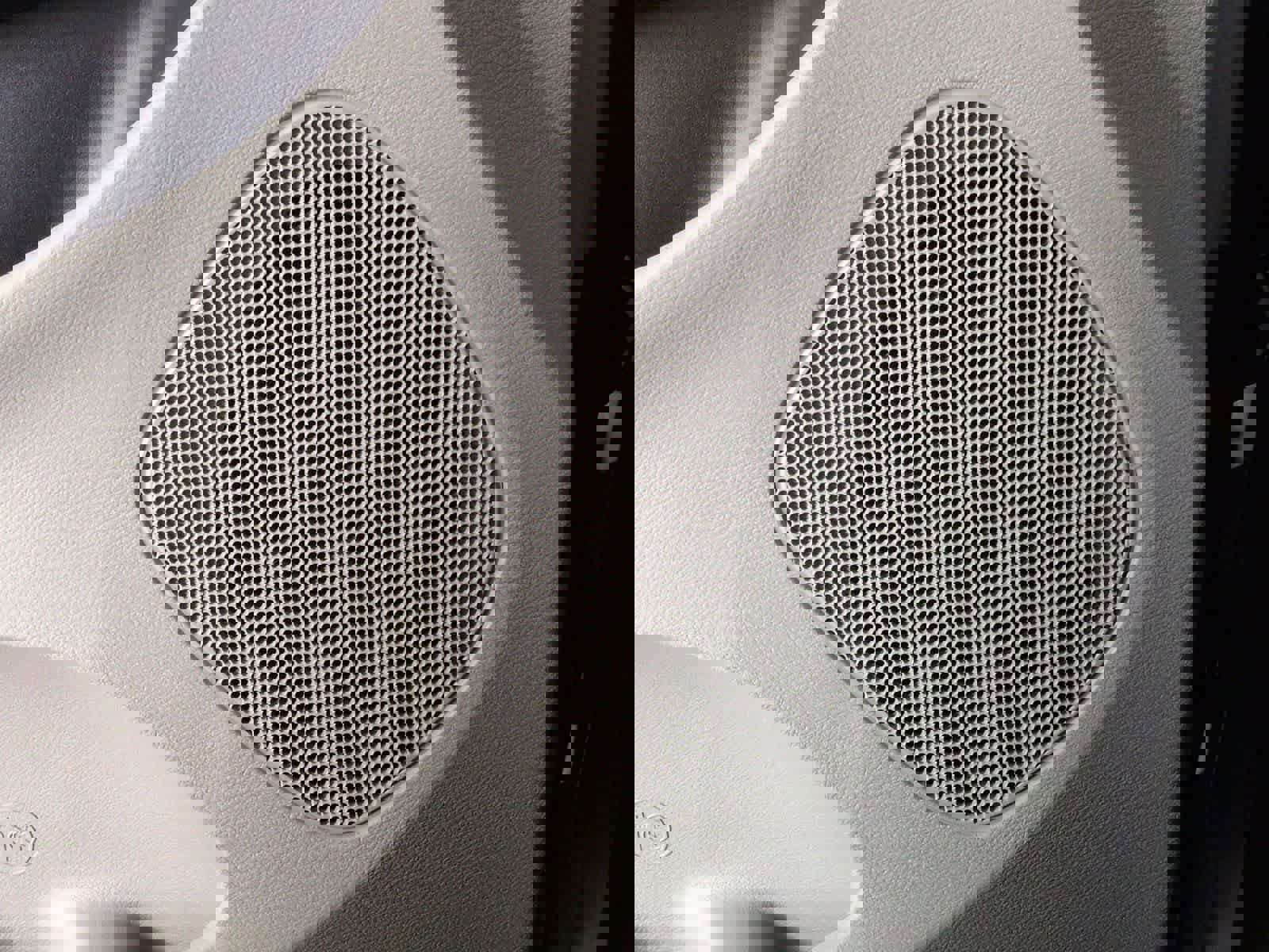 Used 2019 Dodge Grand Caravan SXT w/ Driver Convenience Group image 29