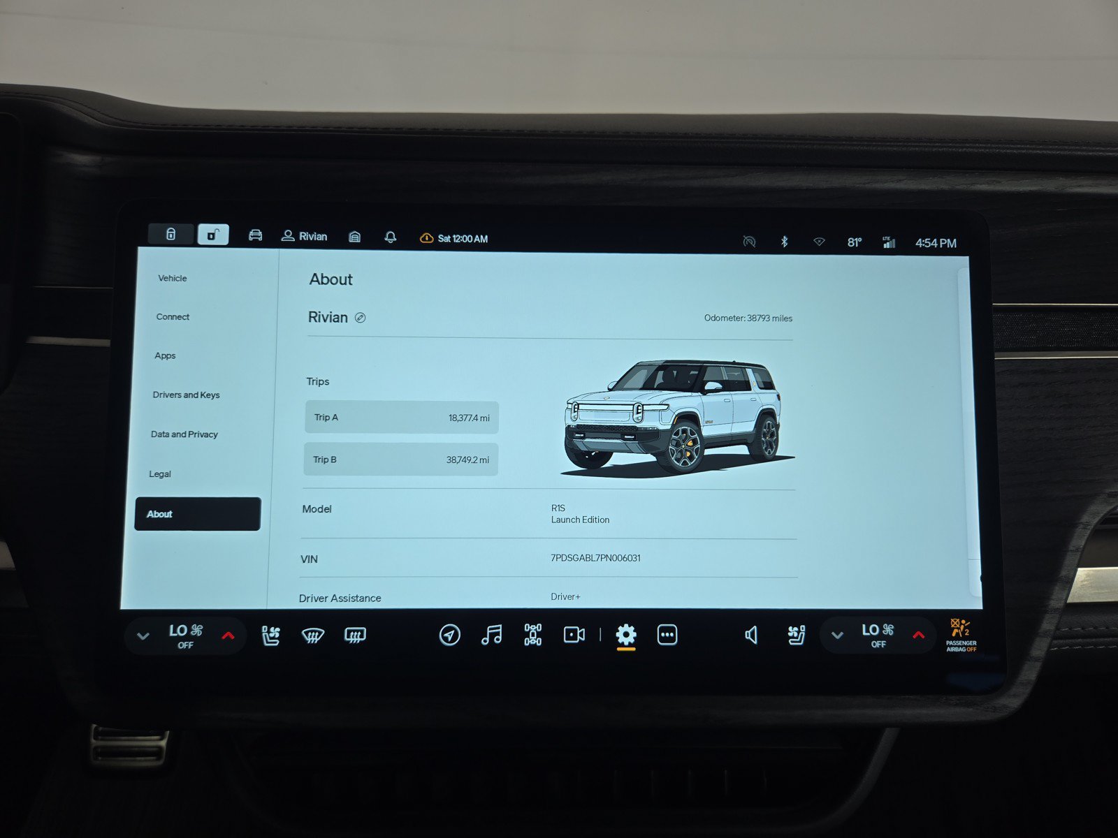 Used 2023 Rivian R1S Launch Edition AWD/4WD image 29