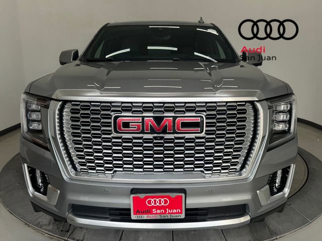 Used 2024 GMC Yukon Denali w/ Advanced Technology Package AWD/4WD image 2