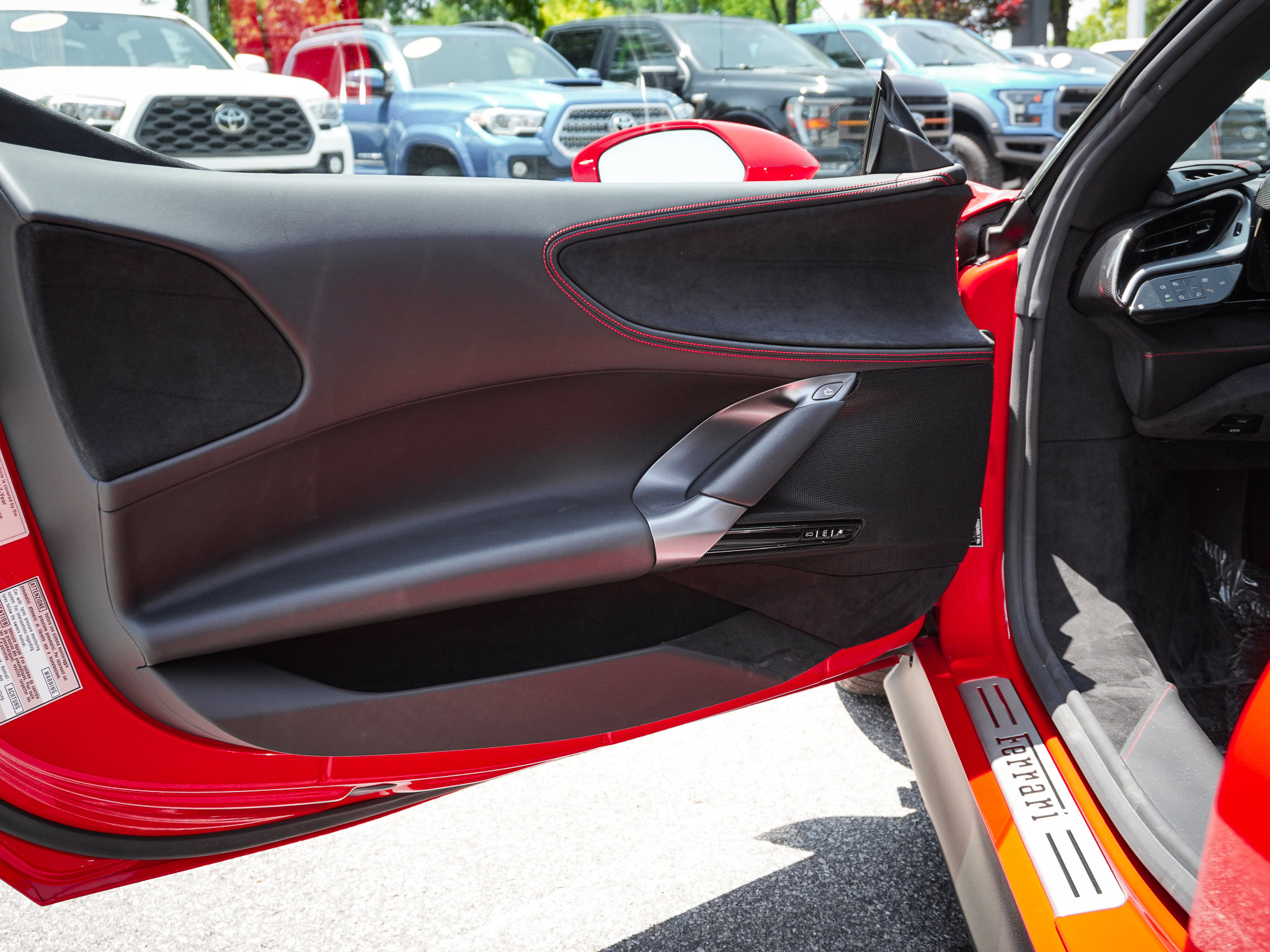Used 2022 Ferrari SF90 Stradale AWD/4WD image 17