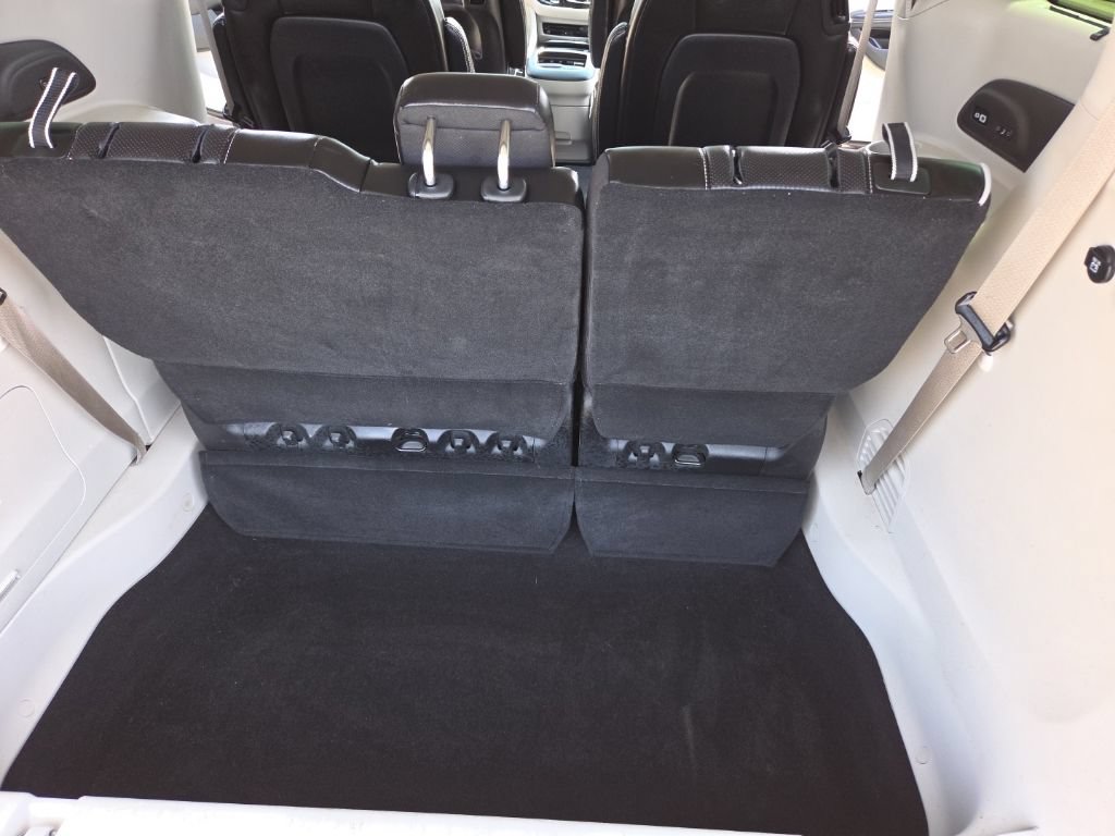 Certified 2023 Chrysler Pacifica Limited w/ Uconnect Theater Family Group AWD/4WD image 29