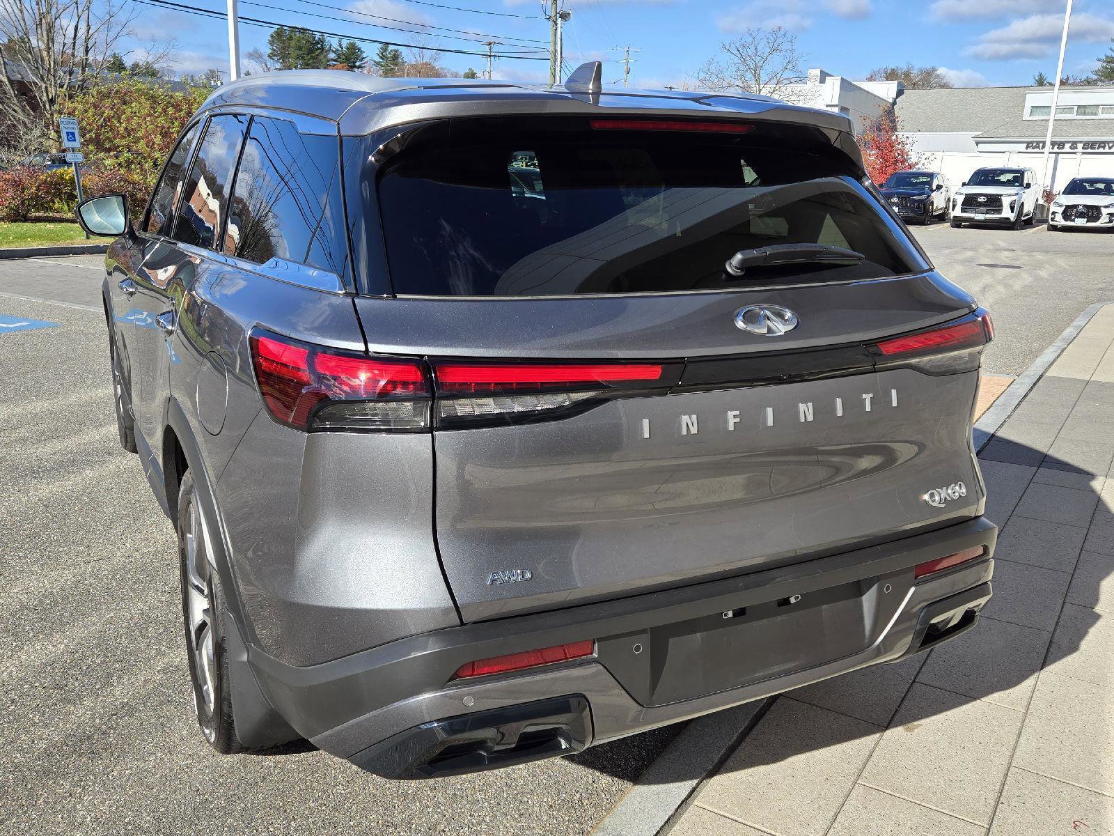 Certified 2025 INFINITI QX60 Luxe image 12