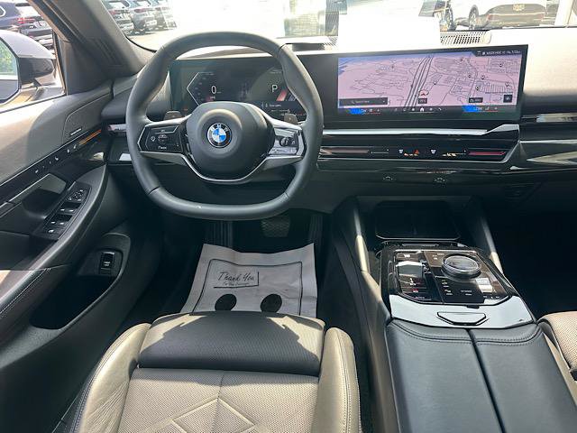 Used 2024 BMW 530i xDrive w/ Premium Package AWD/4WD image 20
