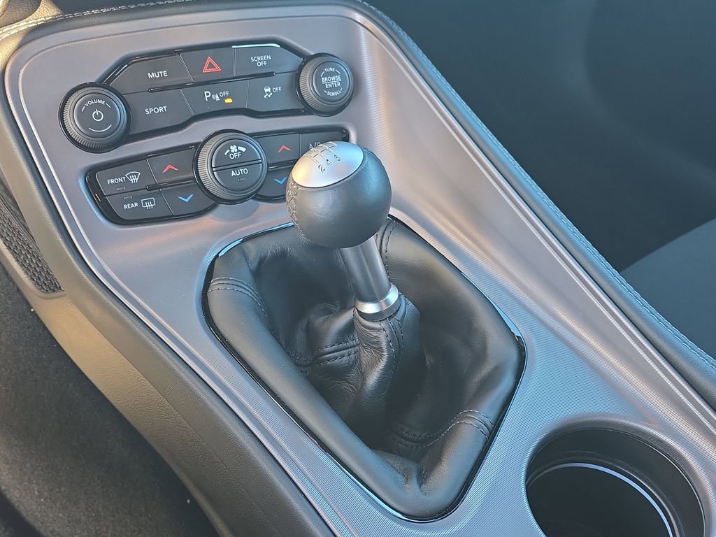 Used 2023 Dodge Challenger R/T w/ Blacktop Package image 20