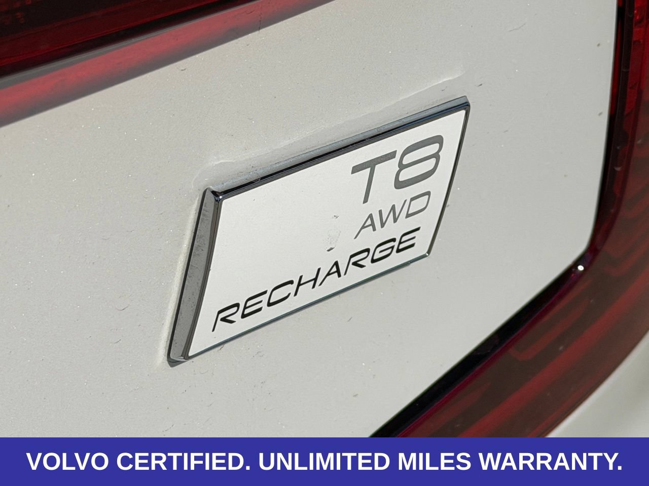 Certified 2024 Volvo S60 T8 Plus w/ Climate Package AWD/4WD image 11