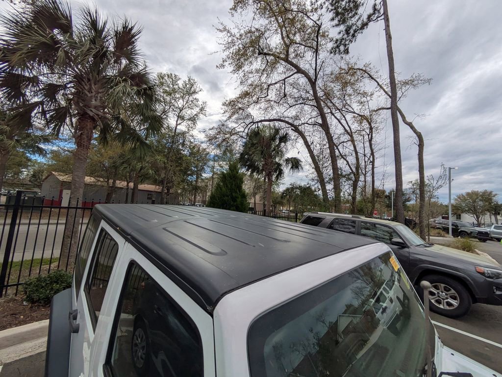 Used 2015 Jeep Wrangler Unlimited Willys image 10