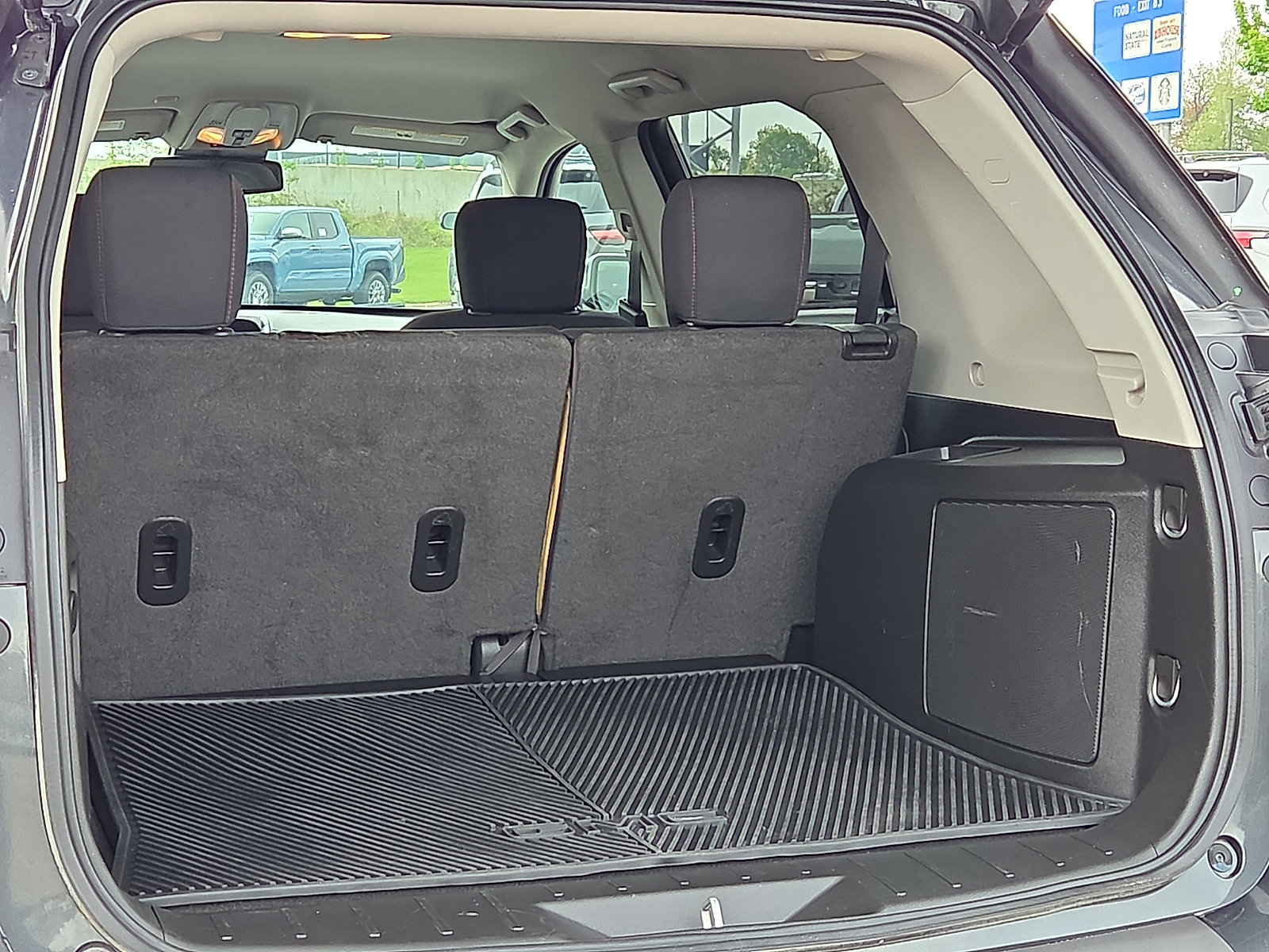 Used 2017 GMC Terrain SLE FWD image 9