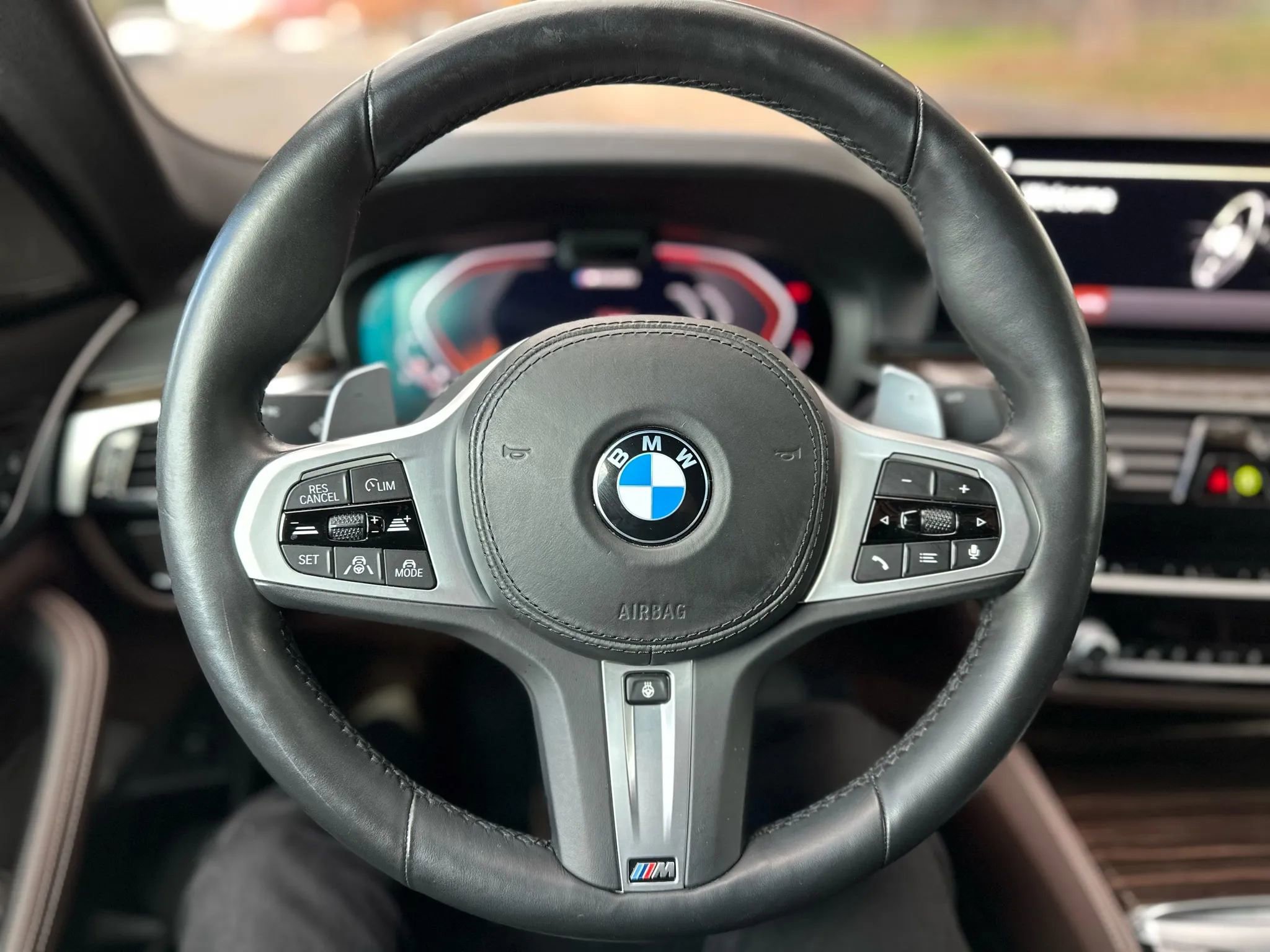 Used 2021 BMW M550i xDrive image 20