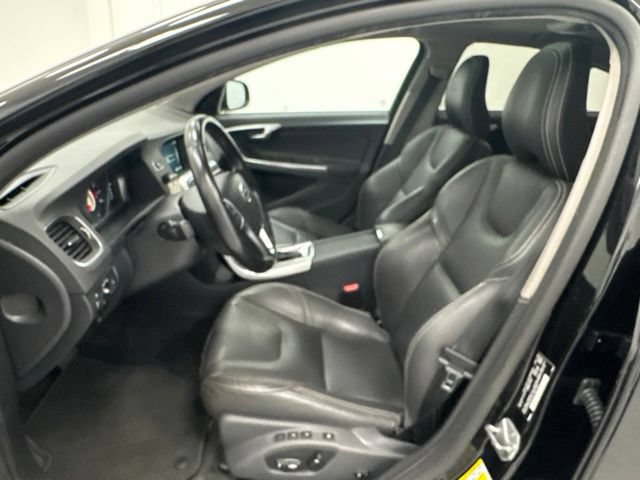 Used 2017 Volvo S60 T5 Dynamic FWD image 19