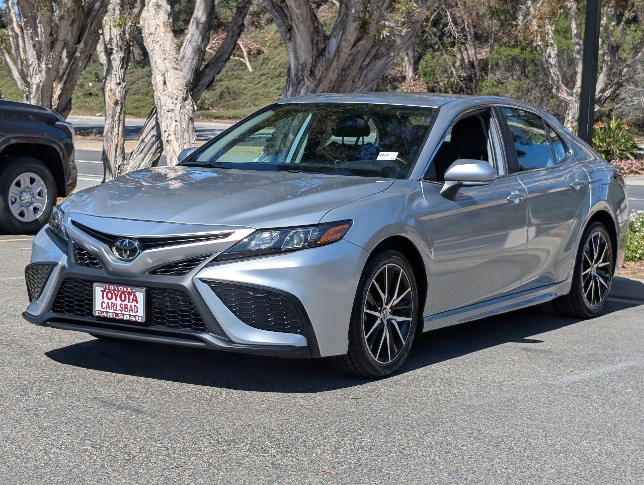 Used 2023 Toyota Camry SE image 11