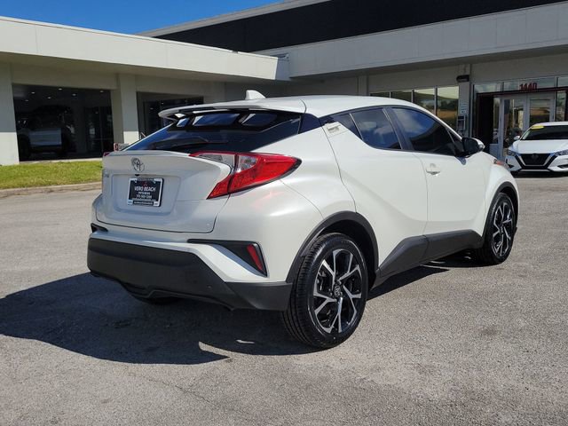 Used 2021 Toyota C-HR XLE image 6