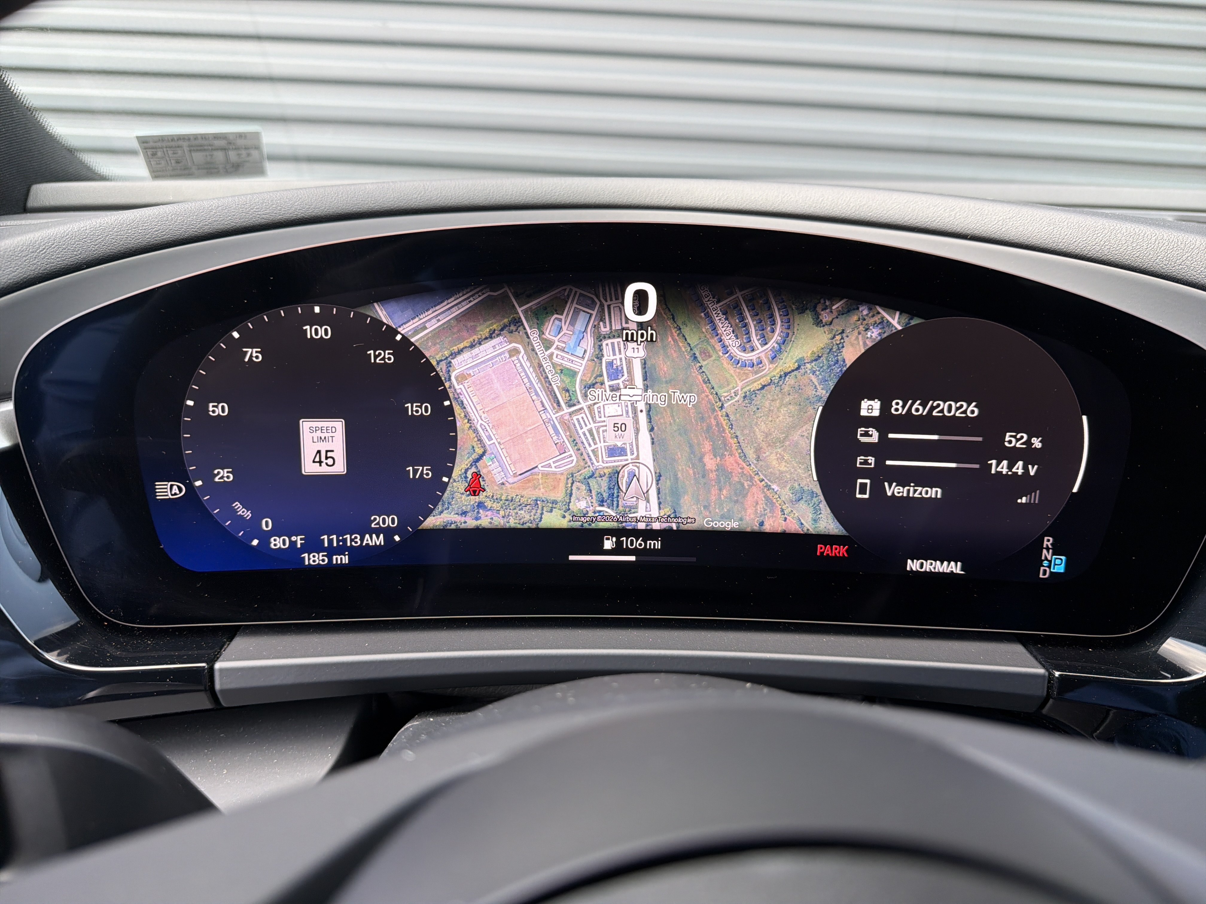 New 2025 Porsche Macan 4 Electric AWD/4WD image 16