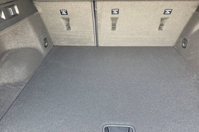 New 2026 Buick Envision Sport Touring image 17