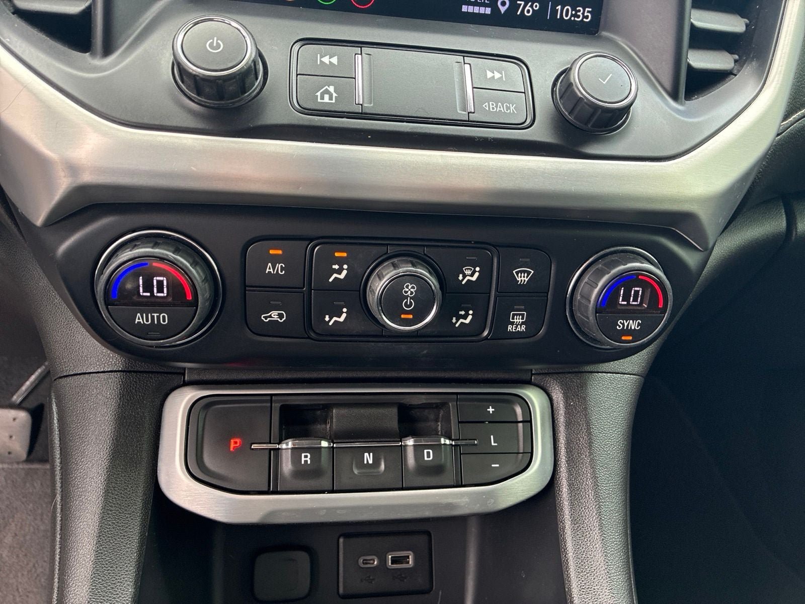 Used 2021 GMC Acadia SLE FWD image 24