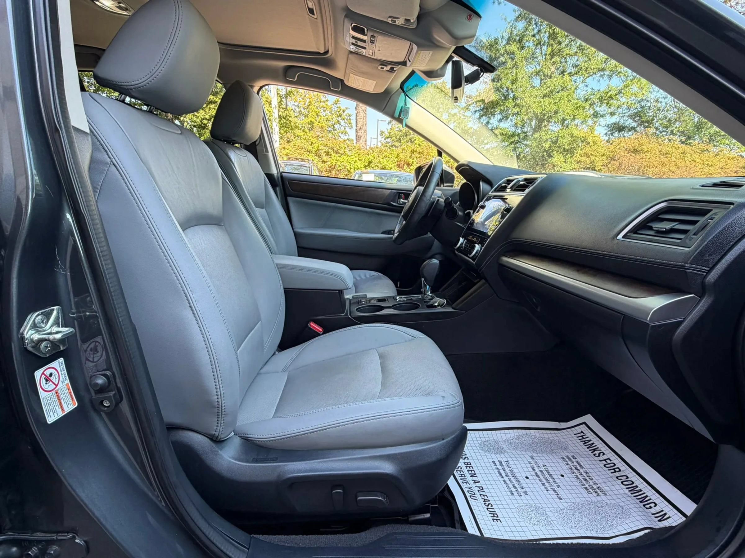 Used 2019 Subaru Outback 2.5i Limited AWD/4WD image 9
