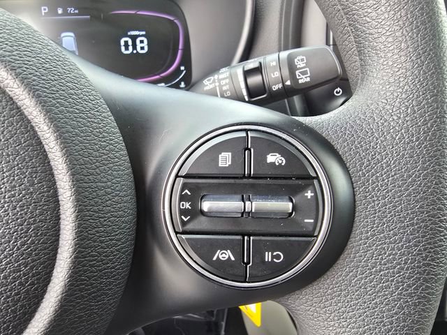 Used 2024 Kia Soul LX FWD image 30
