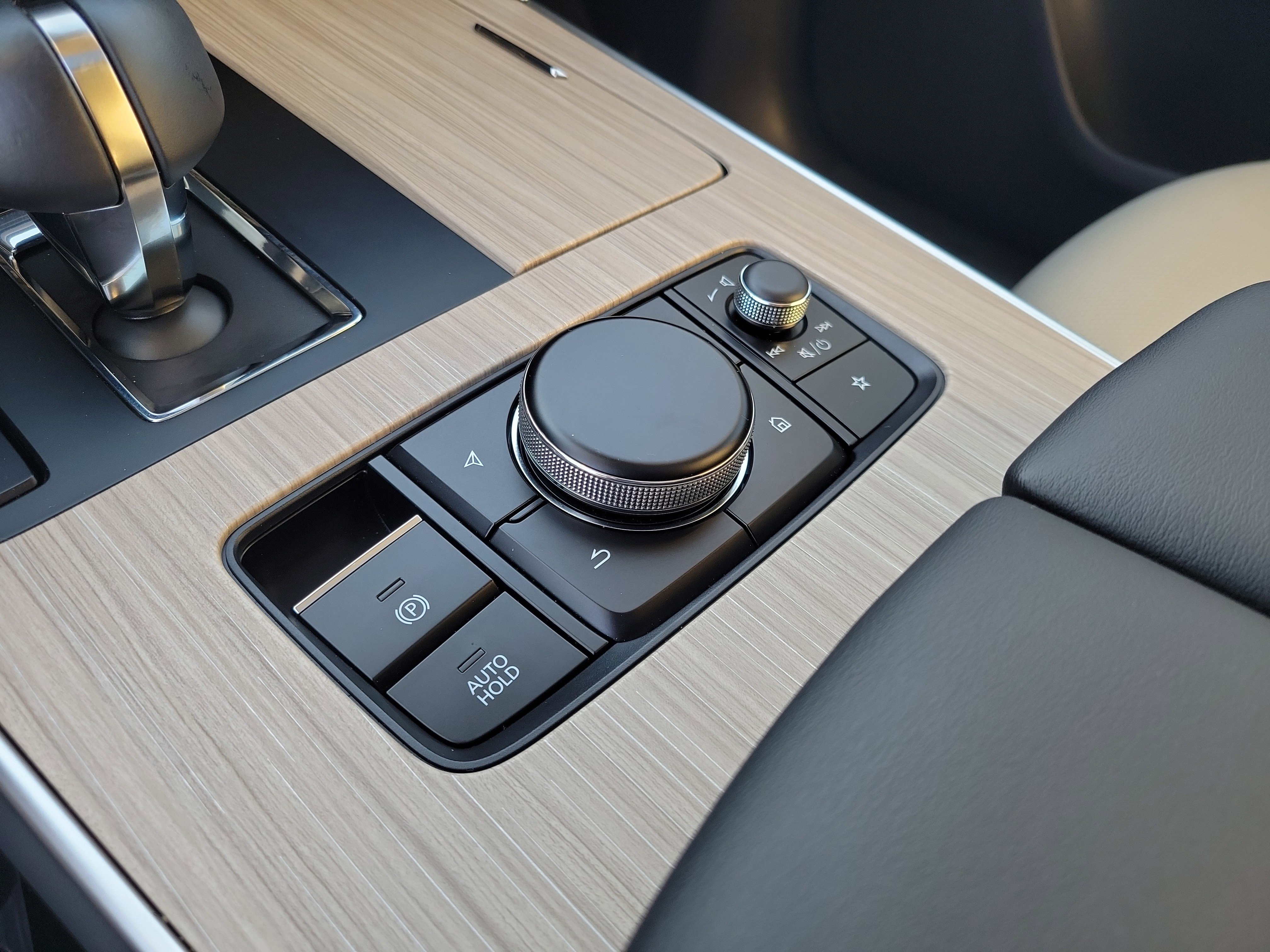 Used 2025 MAZDA CX-90 3.3 Turbo w/ Preferred Package image 37