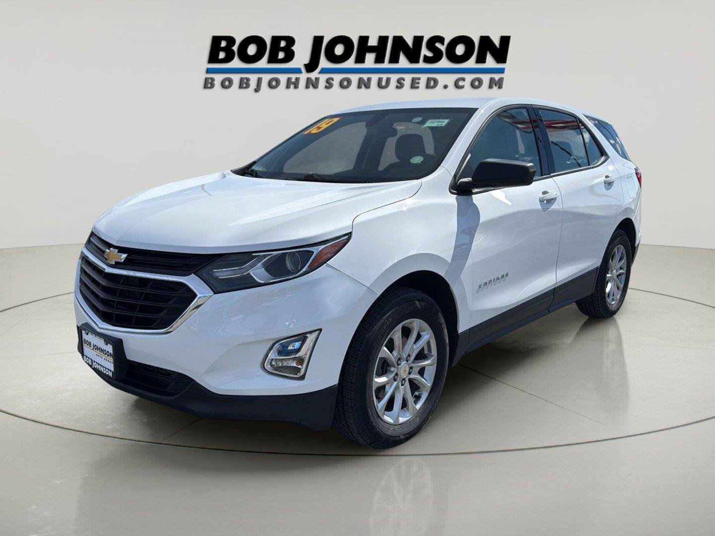 Used 2019 Chevrolet Equinox LS w/ LPO, Floor Liner Package AWD/4WD image 2