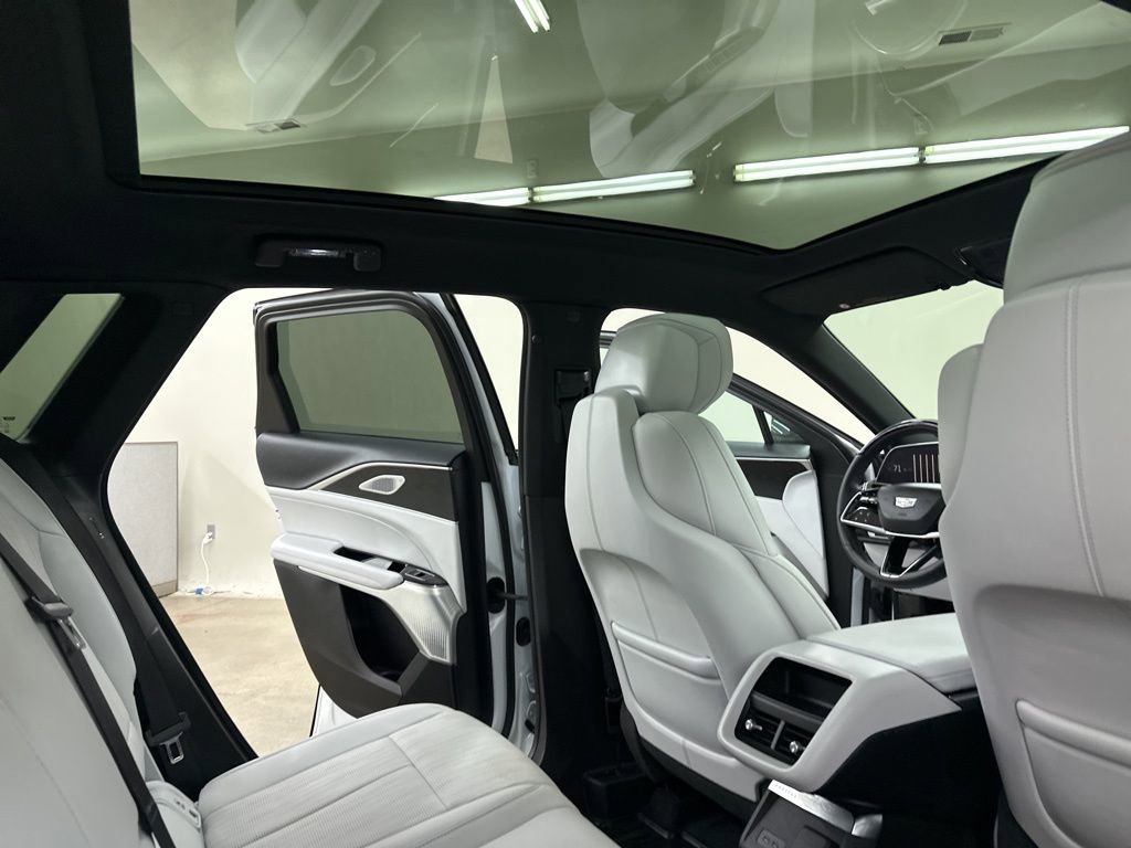 Certified 2025 Cadillac Lyriq Luxury image 20
