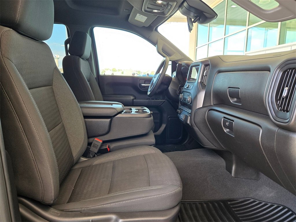 Used 2024 Chevrolet Silverado 1500 Custom image 23