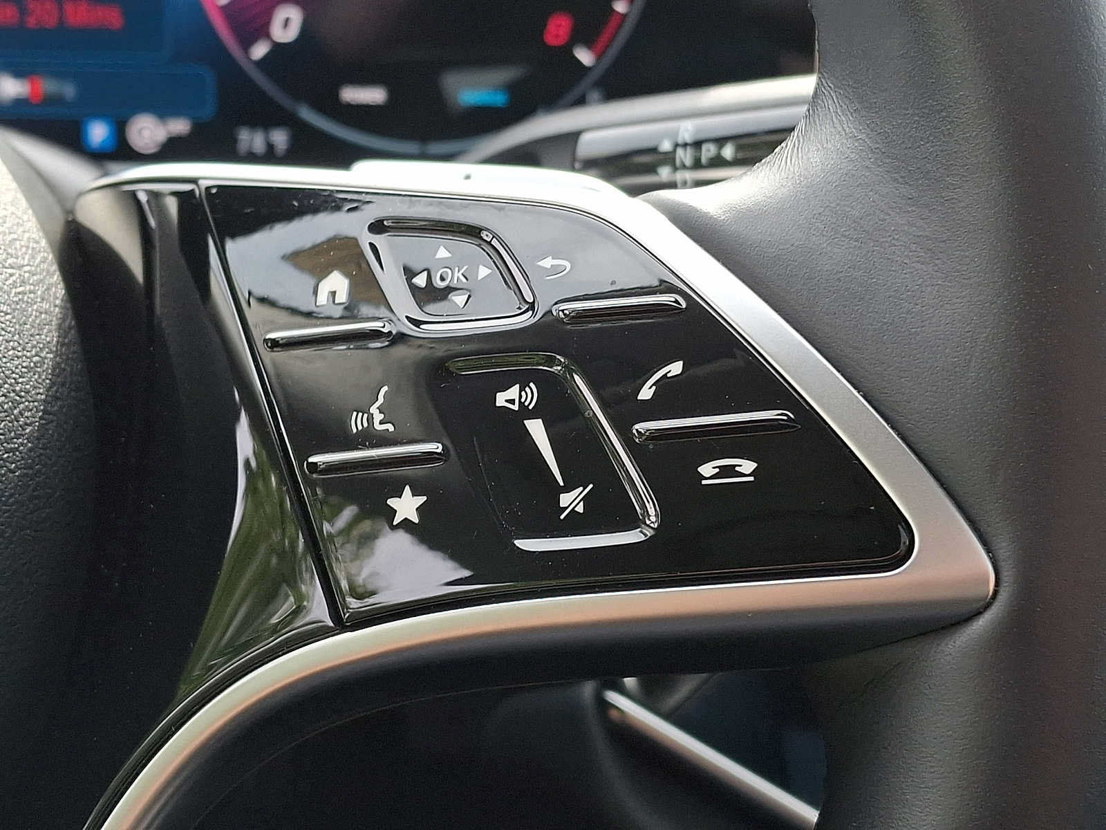 Certified 2024 Mercedes-Benz E 350 4MATIC Sedan image 17