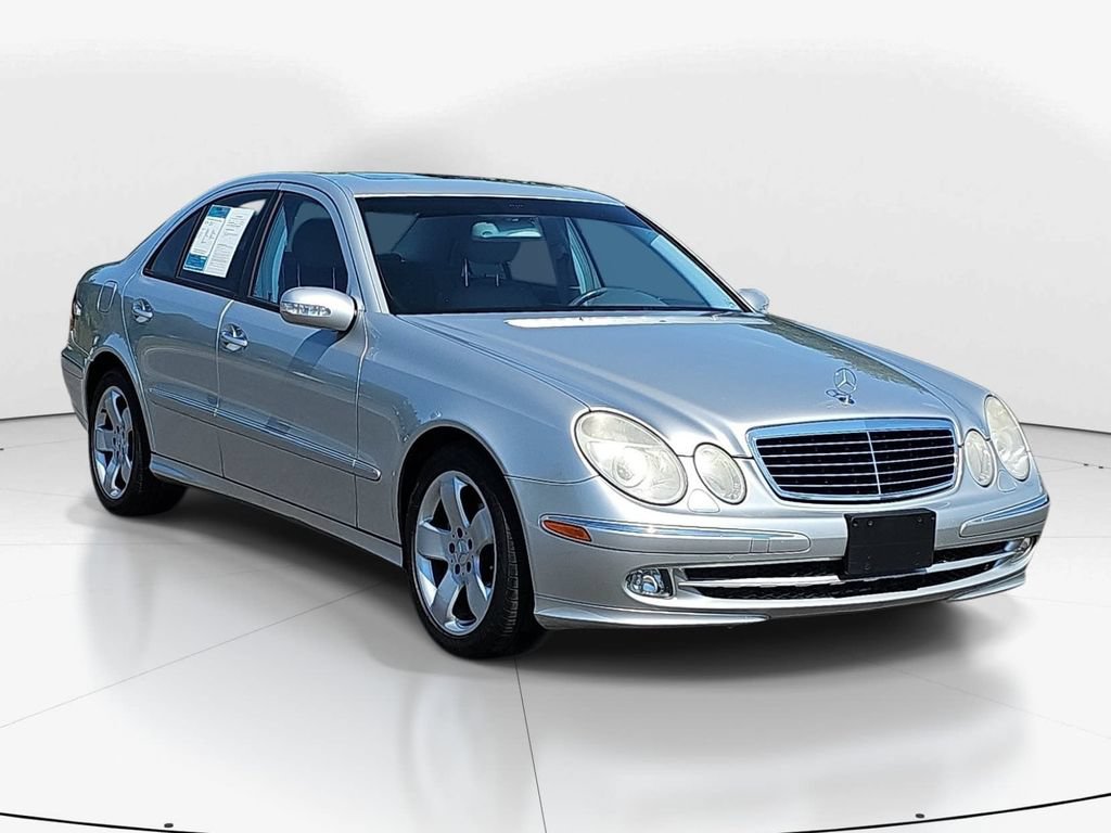 Used 2005 Mercedes-Benz E 320 Sedan image 4